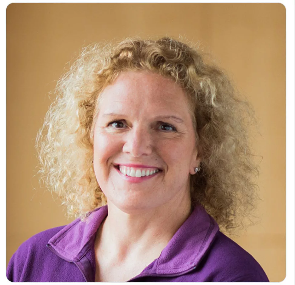 Sanizana Roman @PheoSurgeon & DEI Co-Chair